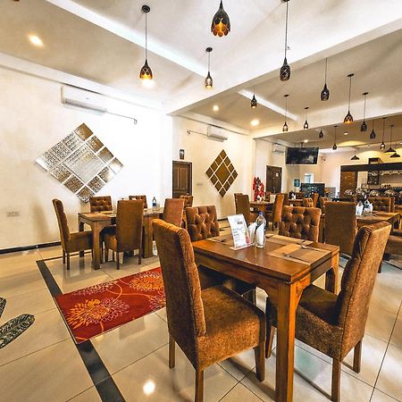 Hotel Northway Vavuniya Zewnętrze zdjęcie