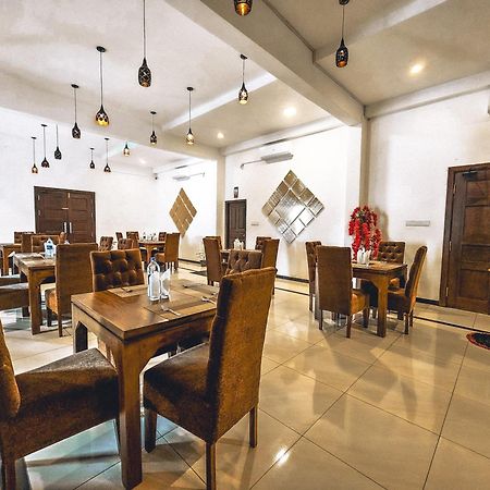 Hotel Northway Vavuniya Zewnętrze zdjęcie