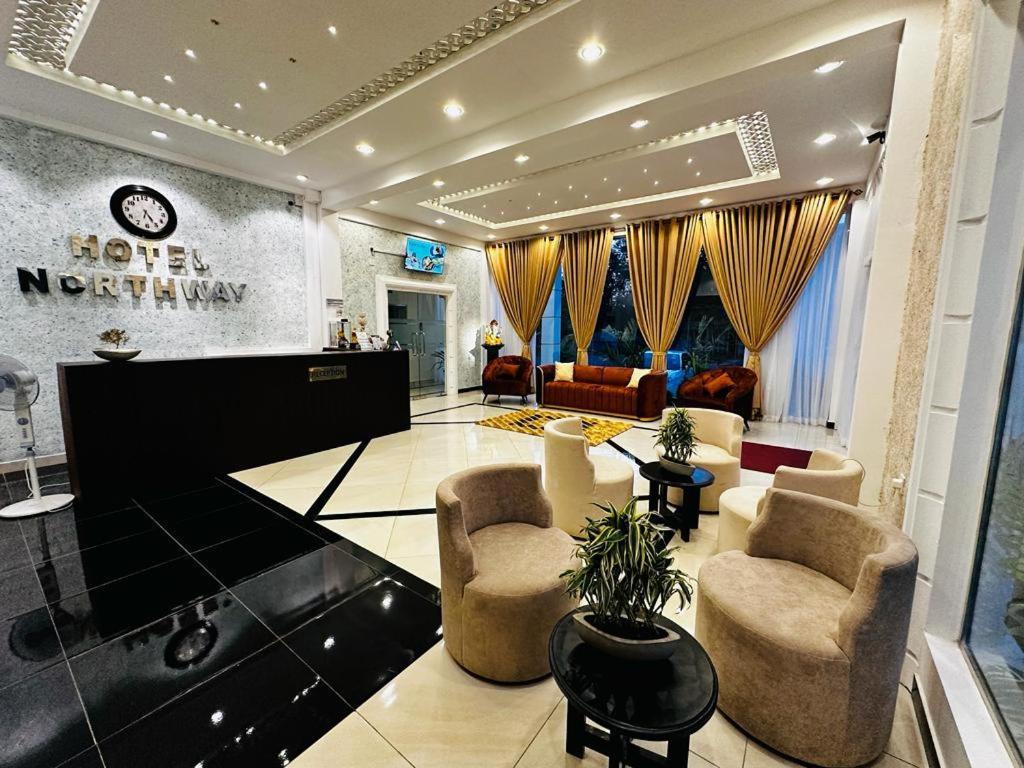 Hotel Northway Vavuniya Zewnętrze zdjęcie