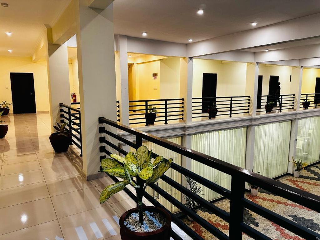 Hotel Northway Vavuniya Zewnętrze zdjęcie