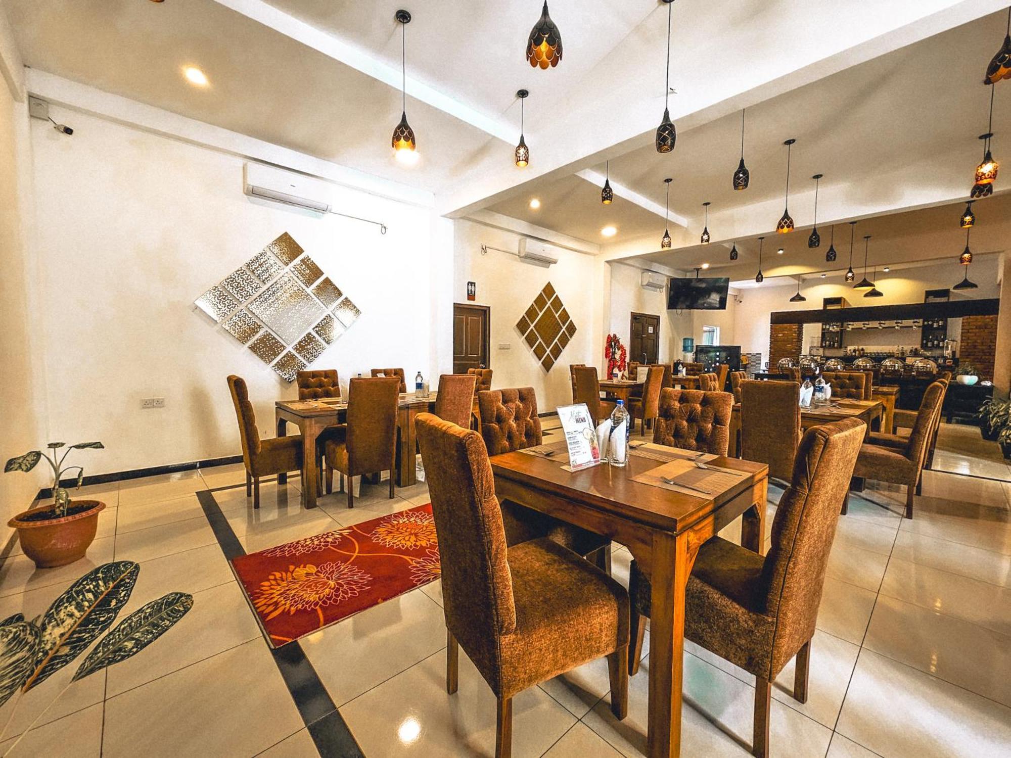 Hotel Northway Vavuniya Zewnętrze zdjęcie